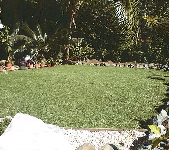 התקנת דשא סינטטי על קרקע – המדריך המלא